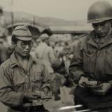 철수하는 일본군의 현금 소지 한도액을 검사하는 미군 헌병 [사진] [건] (1945-10-12)