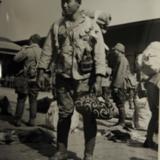 철수하는 일본군인의 전형적인 모습 [사진] [건] (1945-10-12)