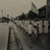 미군 도착을 환영하는 여성 조직의 행진 [사진] [건] (1945-09-16)