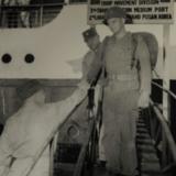 부산항에 100만 번째 도착한 병사 [사진] [건] (1951-08-06)